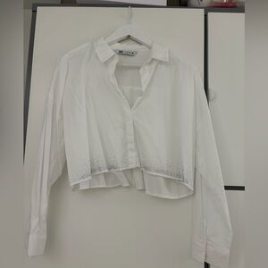 Zara White Cropped Button-Down Shirt with Silver Hem Accents